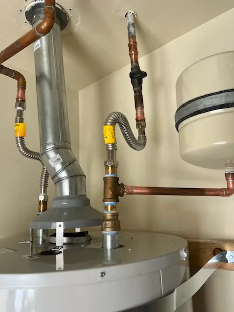 Water heater installation and plumbing repair in Dunlin